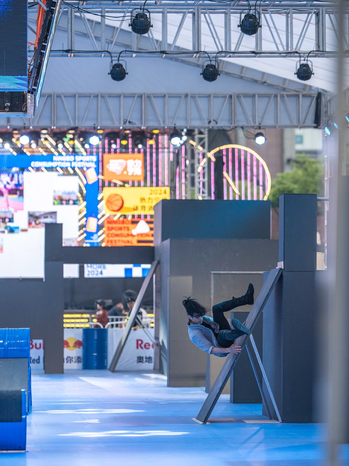 PSA-02 CARNIVAL PARKOUR WORKSHOP