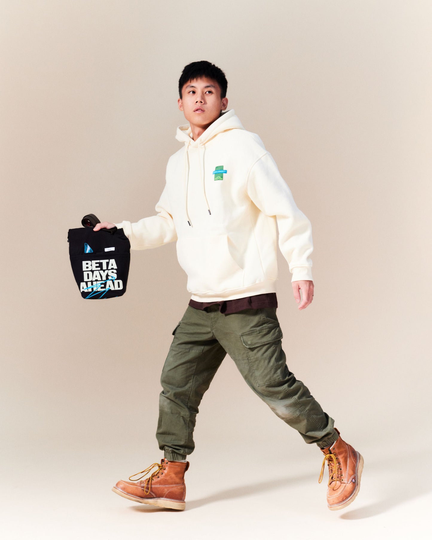 Isaac Thread X Project Send Chalk Bucket